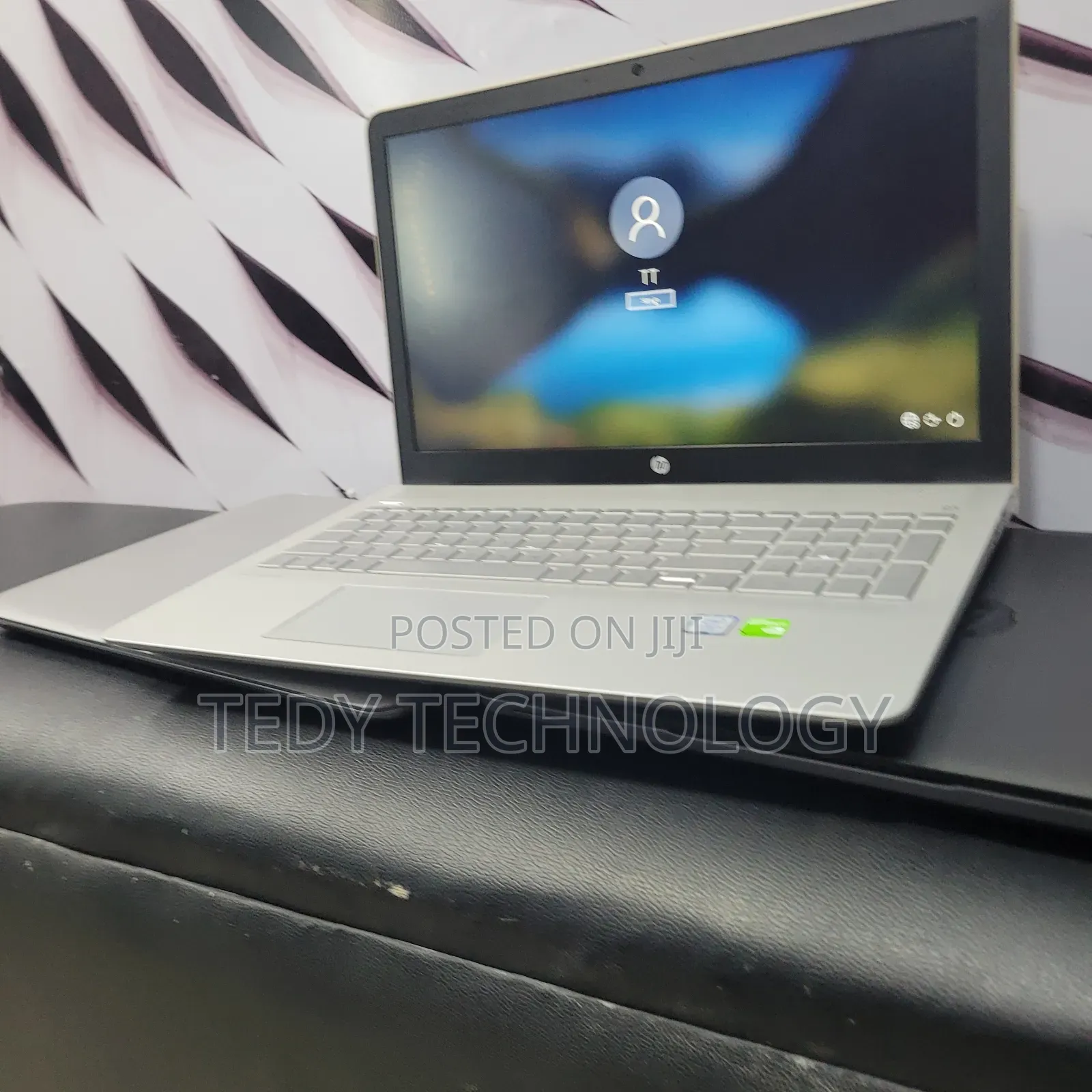 New Laptop HP Pavilion 15 8GB Intel Core i5 SSD 512GB