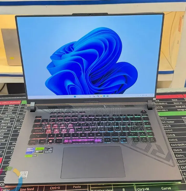 New Laptop Asus ROG Strix G16 G614 16GB Intel Core i9 SSD 1T