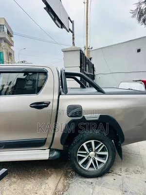 Toyota Hilux 2019 Gray