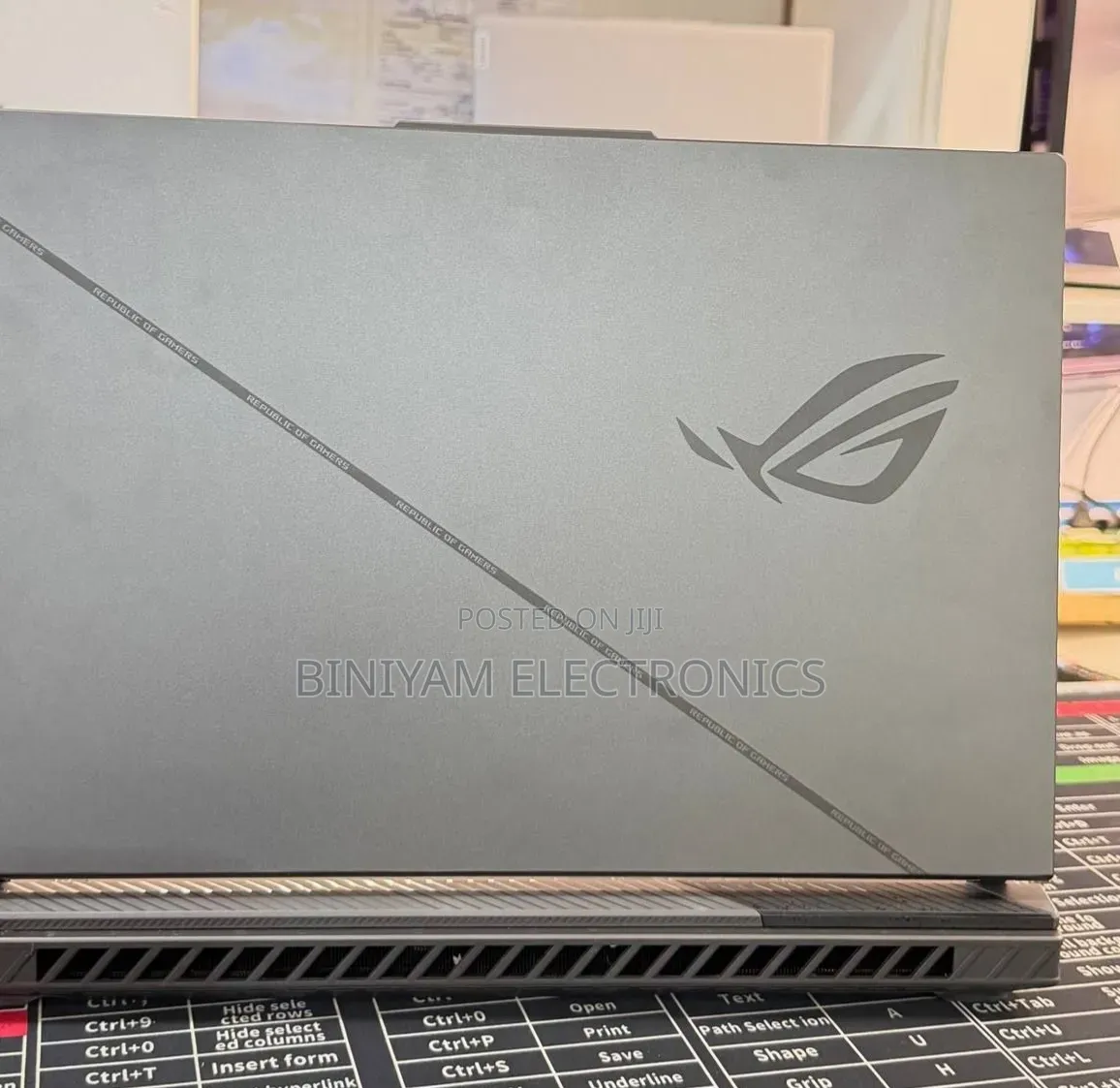 New Laptop Asus ROG Strix G15 32GB Intel Core i9 SSD 1T