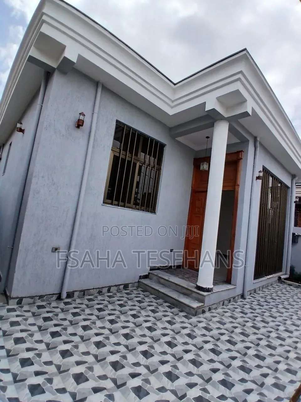 3bdrm Villa in Villa, Bole for rent