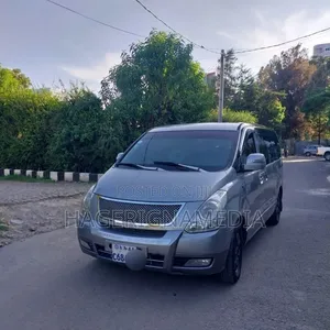 Hyundai Starex 2013 Silver