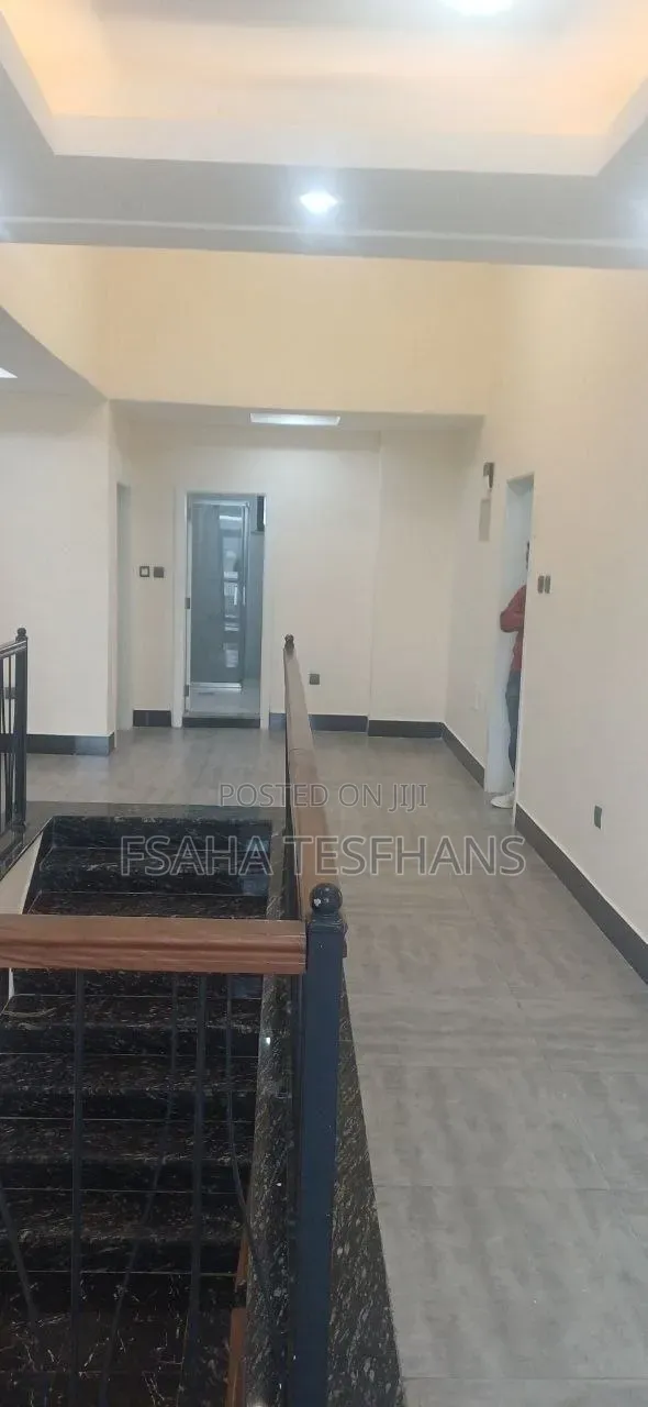 5bdrm House in G+2, Bole for rent
