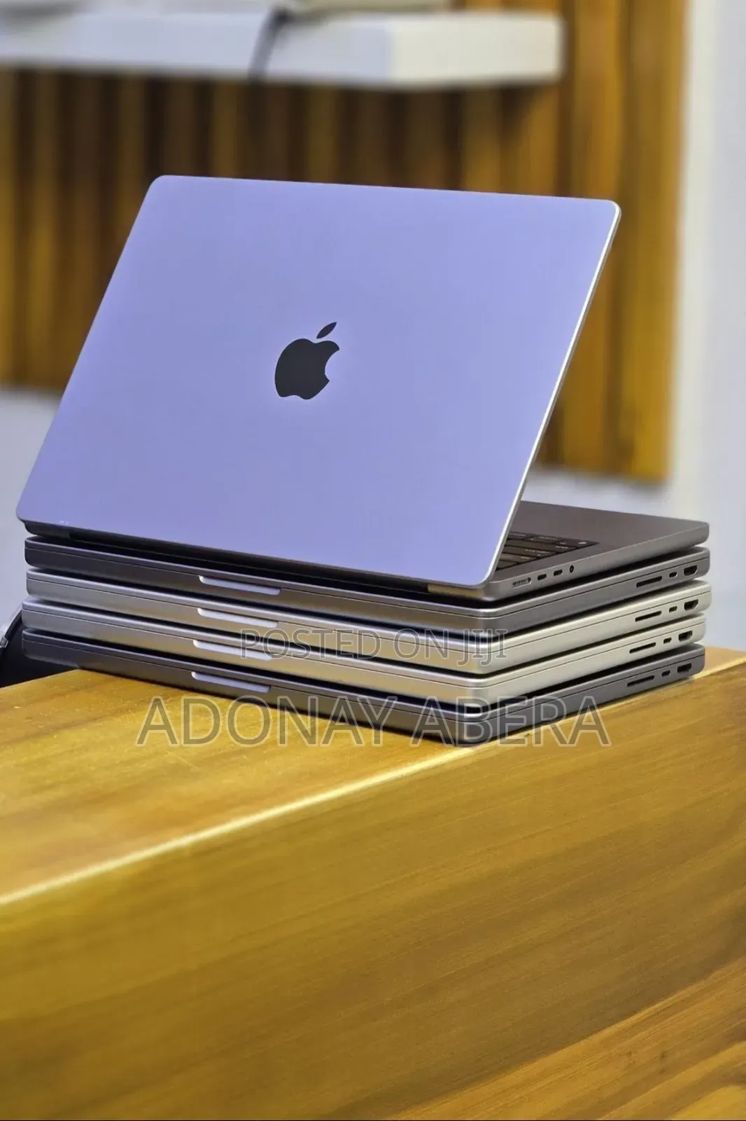 New Laptop Apple 16GB SSD 512GB