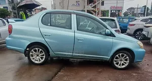 Toyota Platz 1.0 FWD 2005 Blue