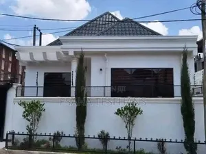 3bdrm House in Villa, Bole for rent