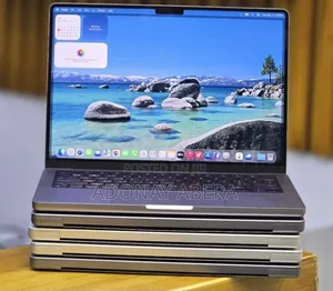 New Laptop Apple 16GB SSD 512GB