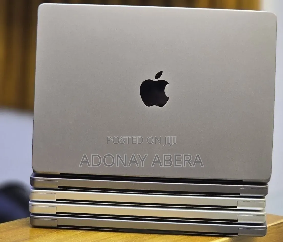New Laptop Apple 16GB SSD 512GB