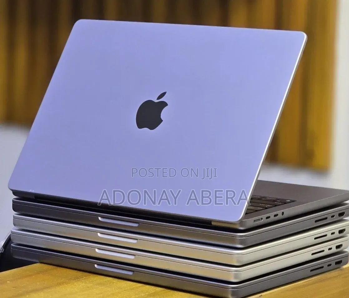 New Laptop Apple 16GB SSD 512GB