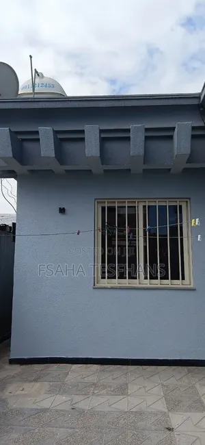 3bdrm House in Villa, Bole for rent