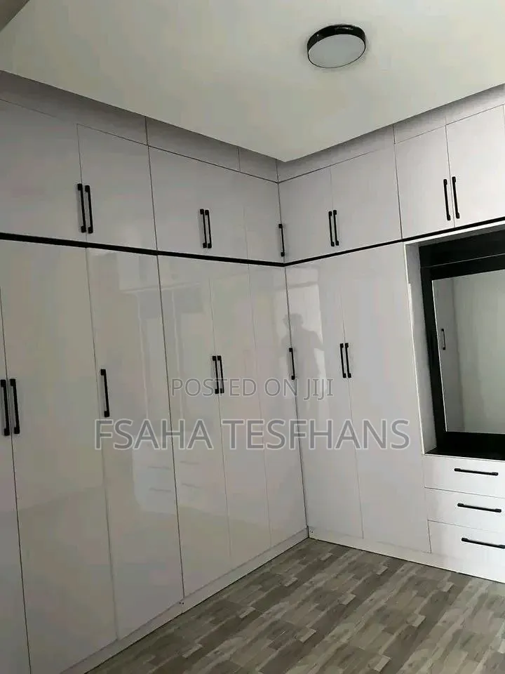 3bdrm House in Villa, Bole for rent