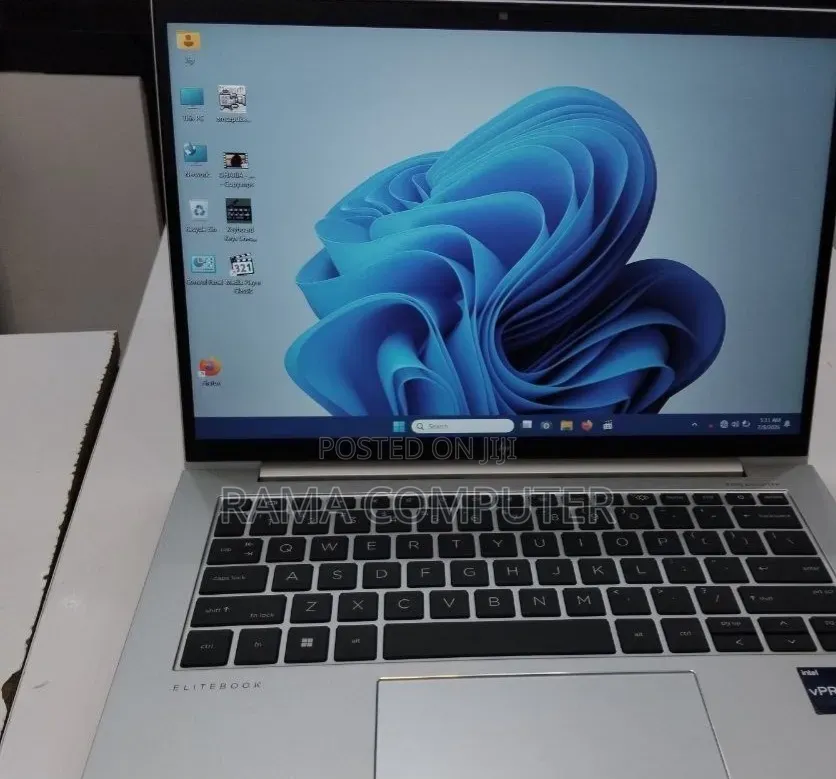 New Laptop HP EliteBook 840 G10 16GB Intel Core i7 SSD 512GB