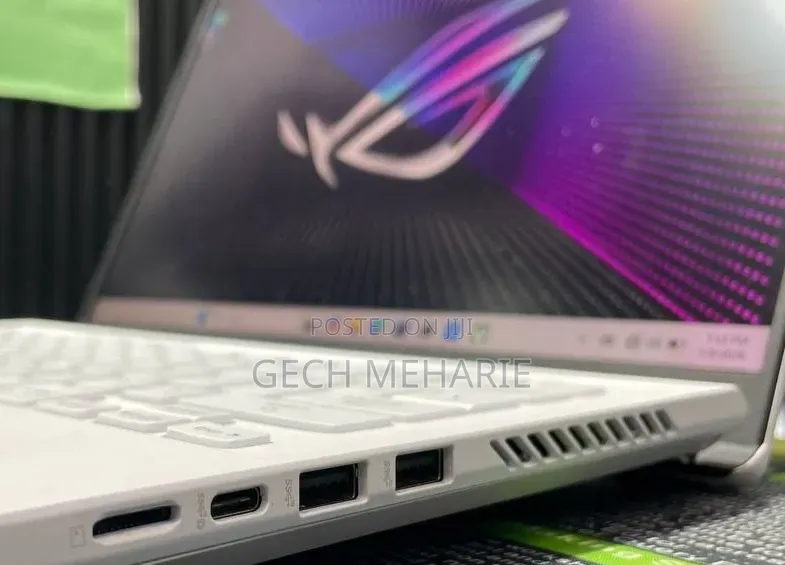 New Laptop Asus ROG Zephyrus G15 16GB AMD Ryzen 9 SSD 512GB