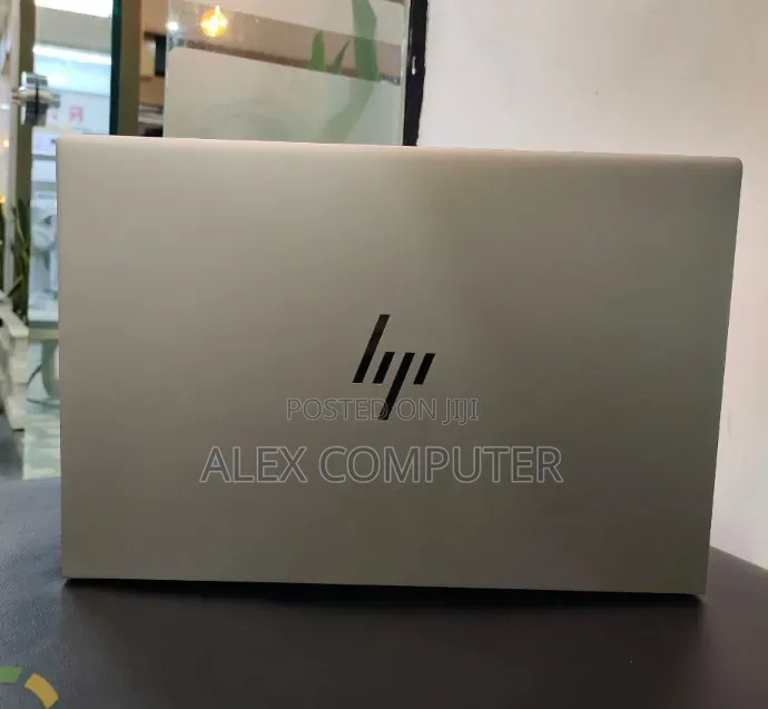 New Laptop HP ZBook Studio G4 16GB Intel Core i7 SSD 512GB