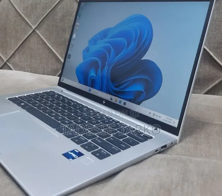 New Laptop HP EliteBook 840 G9 16GB Intel Core i7 SSD 512GB