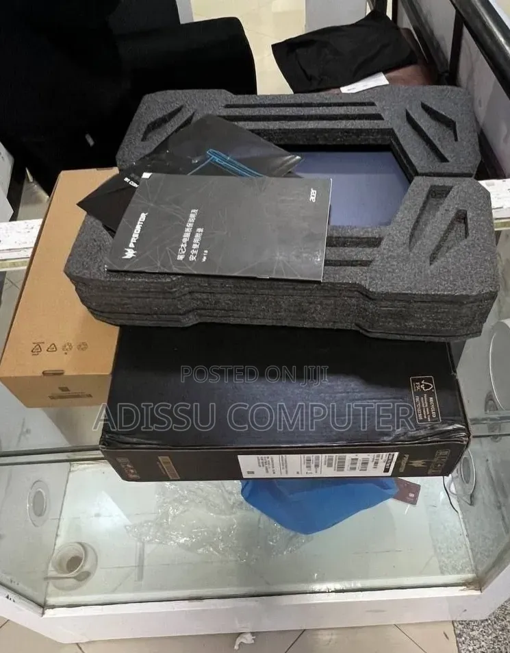 New Laptop Acer Predator Helios Neo 16 16GB Intel Core Ultra 9 SSD 1T