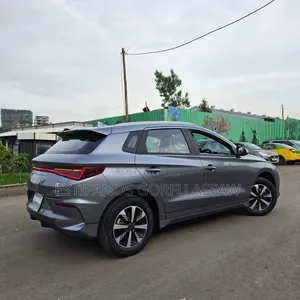BYD E2 43 kWh 94 hp FWD 2025 Gray