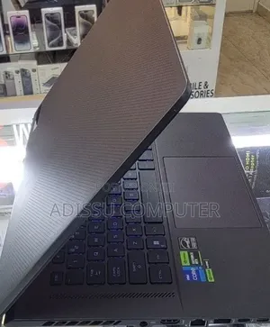 New Laptop Asus ROG Zephyrus G15 16GB Intel Core i7 SSD 512GB