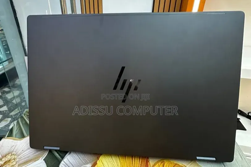 New Laptop HP OmniBook X Flip 14" 16GB Intel Core Ultra 7 SSD 1T