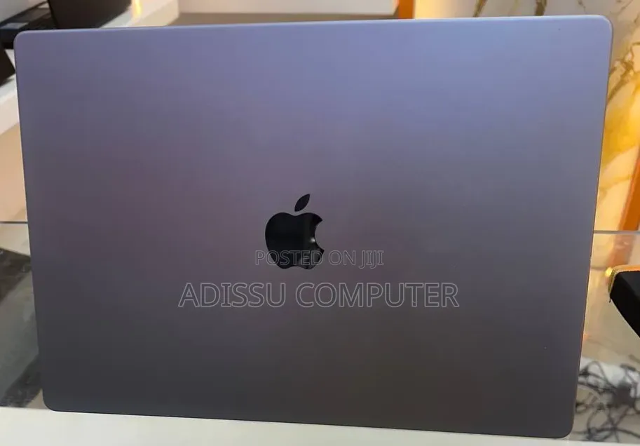 New Laptop Apple MacBook Pro 2021 M1 32GB Apple M1 Pro SSD 512GB