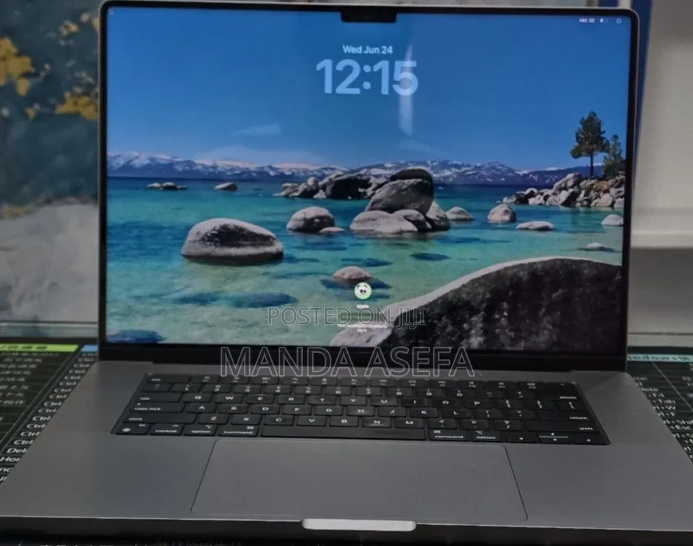 New Laptop Apple MacBook Pro 2021 M1 32GB Apple M1 Pro SSD 512GB