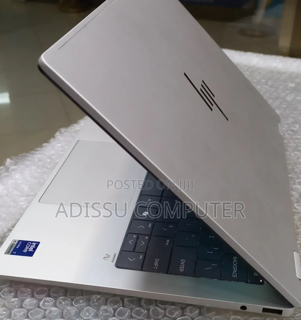 New Laptop HP OmniBook X Flip 14" 16GB Intel Core Ultra 7 SSD 1T