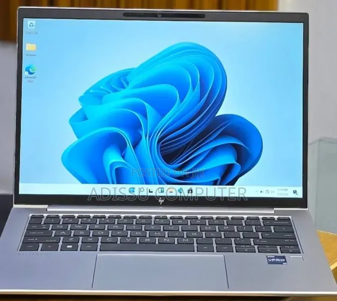 New Laptop HP EliteBook 840 G10 16GB Intel Core i7 SSD 512GB