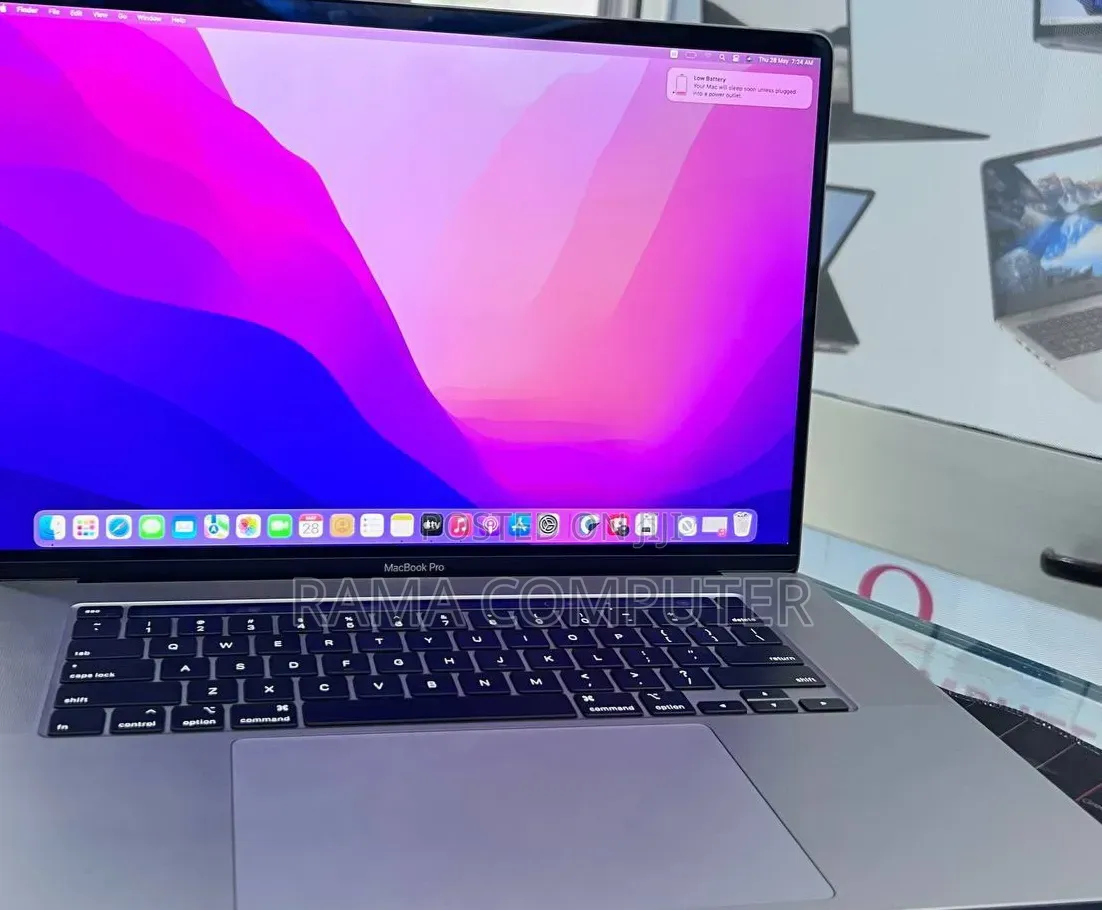 New Laptop Apple MacBook Pro 2019 32GB Intel Core i9 SSD 512GB