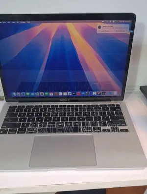New Laptop Apple MacBook Air 2020 M1 8GB Apple M1 SSD 256GB