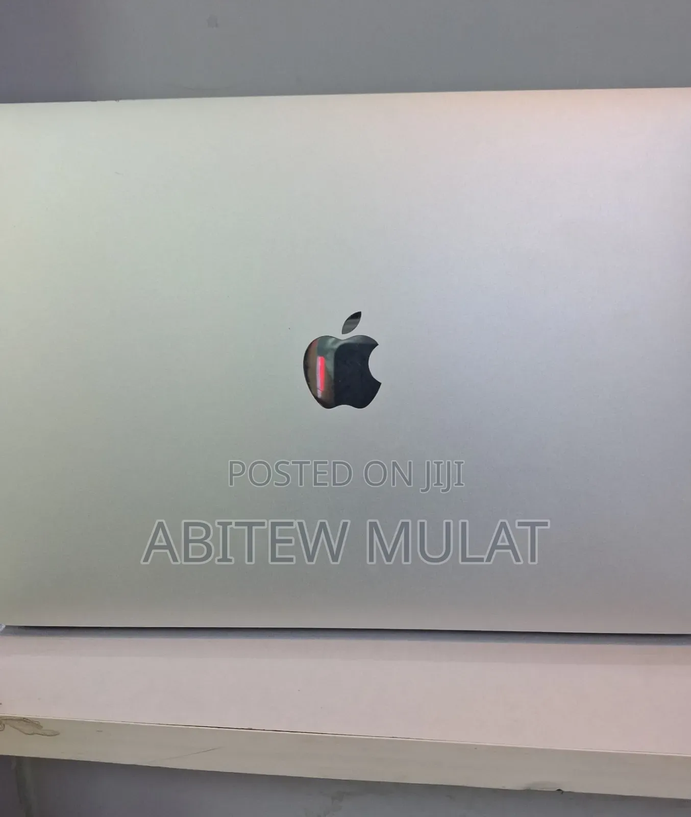New Laptop Apple MacBook Air 2020 M1 8GB Apple M1 SSD 256GB
