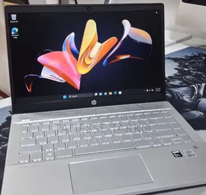 New Laptop HP Pavilion 14 8GB Intel Core i5 SSD 512GB