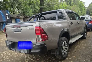 Toyota Hilux 2019 Beige