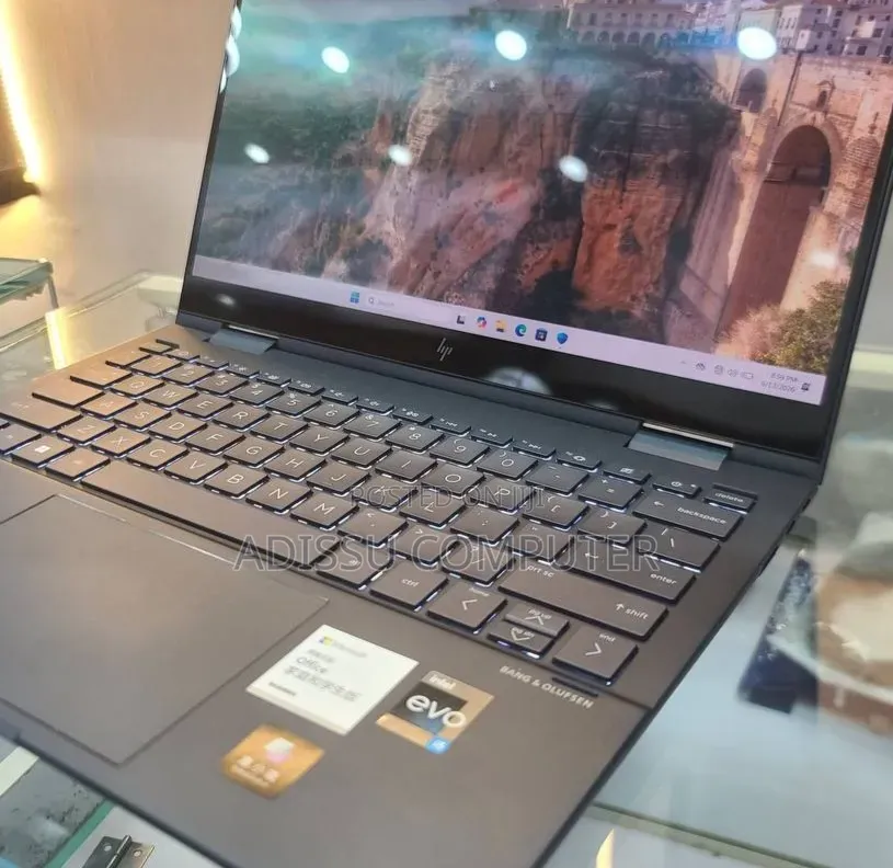 New Laptop HP Envy x360 16GB Intel Core i5 SSD 512GB