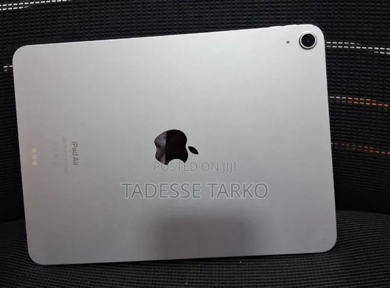 New Apple iPad Air 128 GB Gray