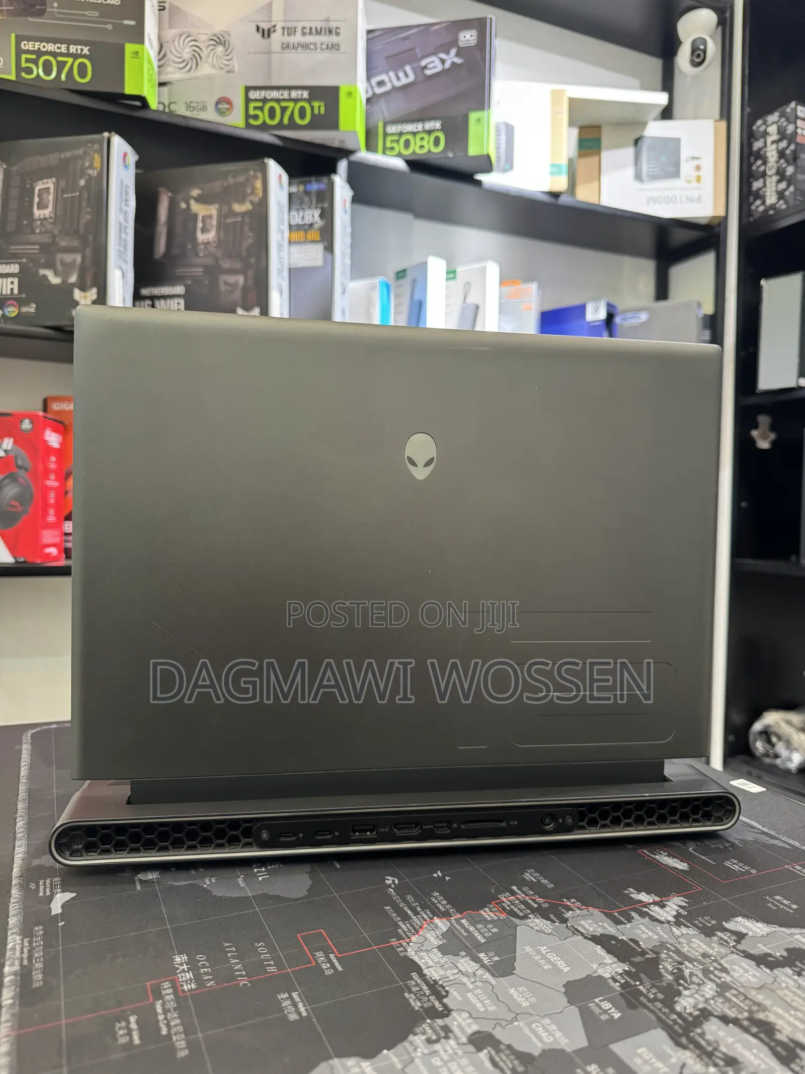 New Laptop Dell Allienware M18 R1 16GB AMD Ryzen 9 SSD 1T