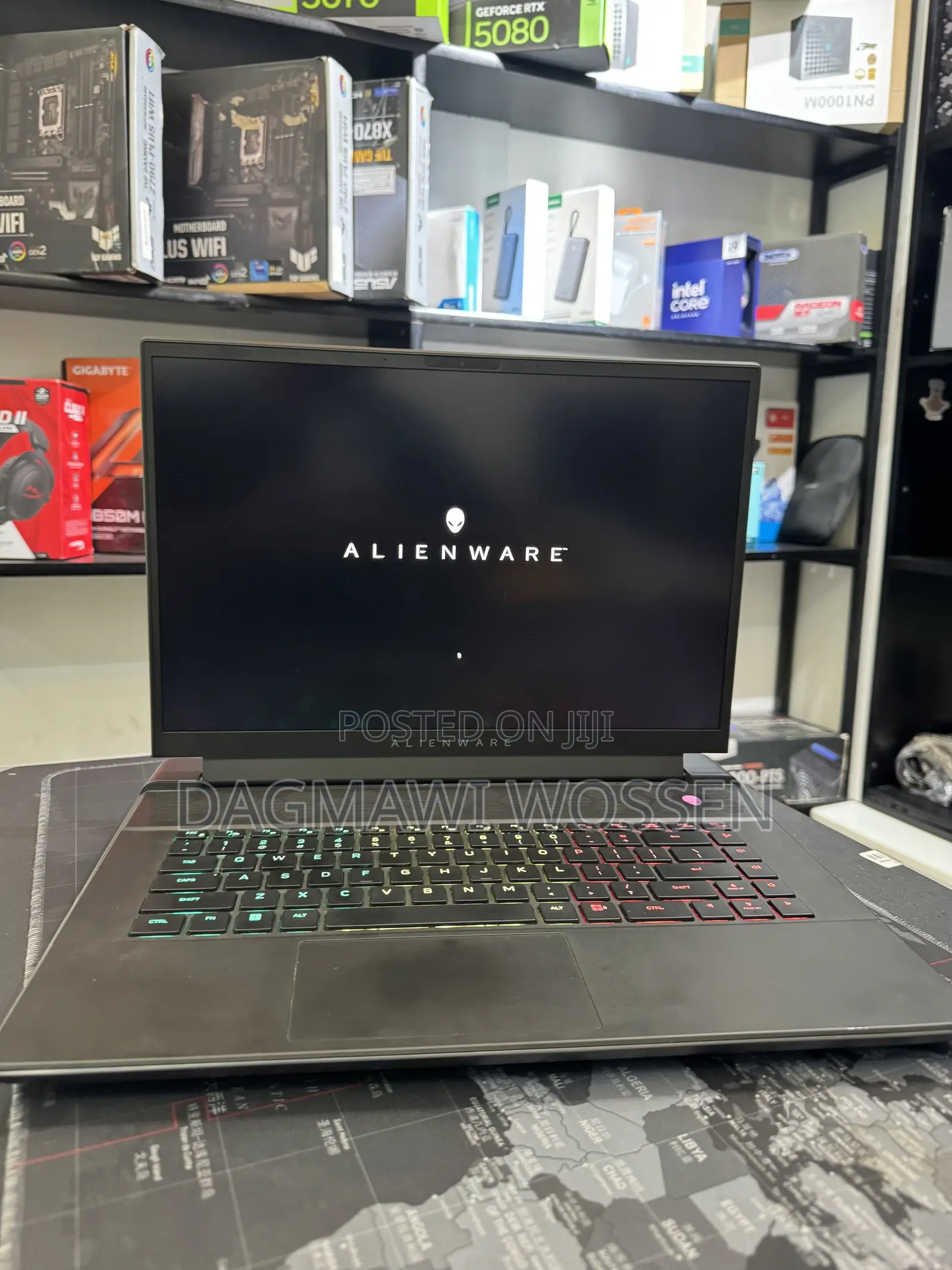 New Laptop Dell Allienware M18 R1 16GB AMD Ryzen 9 SSD 1T