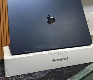 New Laptop Apple MacBook Pro 2024 M4 16GB Intel Core i7 SSD 256GB