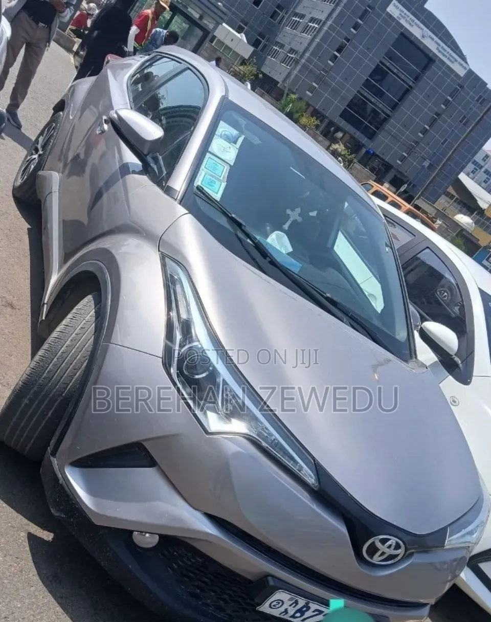 Toyota C-HR 2020 Silver
