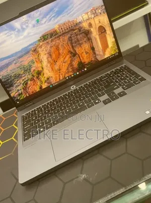 New Laptop Lenovo Legion 5 32GB Intel Core Ultra 9 SSD 1T