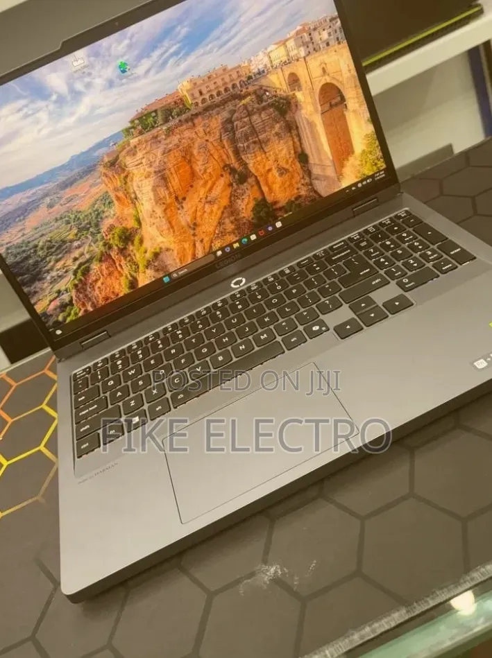 New Laptop Lenovo Legion 5 32GB Intel Core Ultra 9 SSD 1T