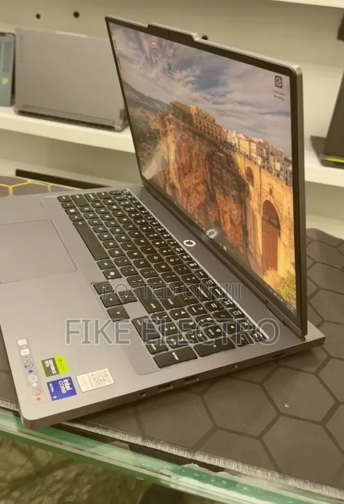 New Laptop Lenovo Legion 5 32GB Intel Core Ultra 9 SSD 1T