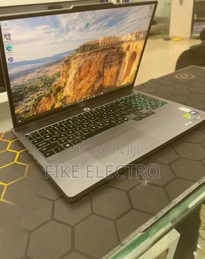 New Laptop Lenovo Legion 5 32GB Intel Core Ultra 9 SSD 1T