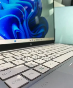 New Laptop HP Pavilion 14 32GB Intel Core Ultra 7 SSD 512GB