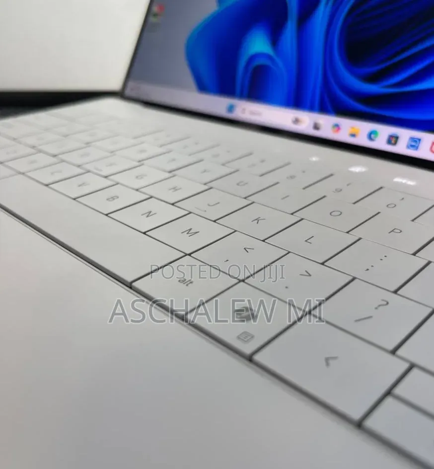 New Laptop Dell XPS 13 16GB Qualcomm Snapdragon X Elite SSD 512GB