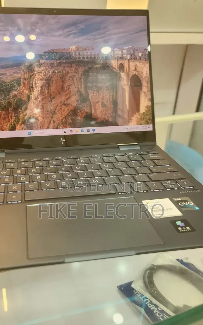 New Laptop HP Envy x360 16GB Intel Core i5 SSD 512GB