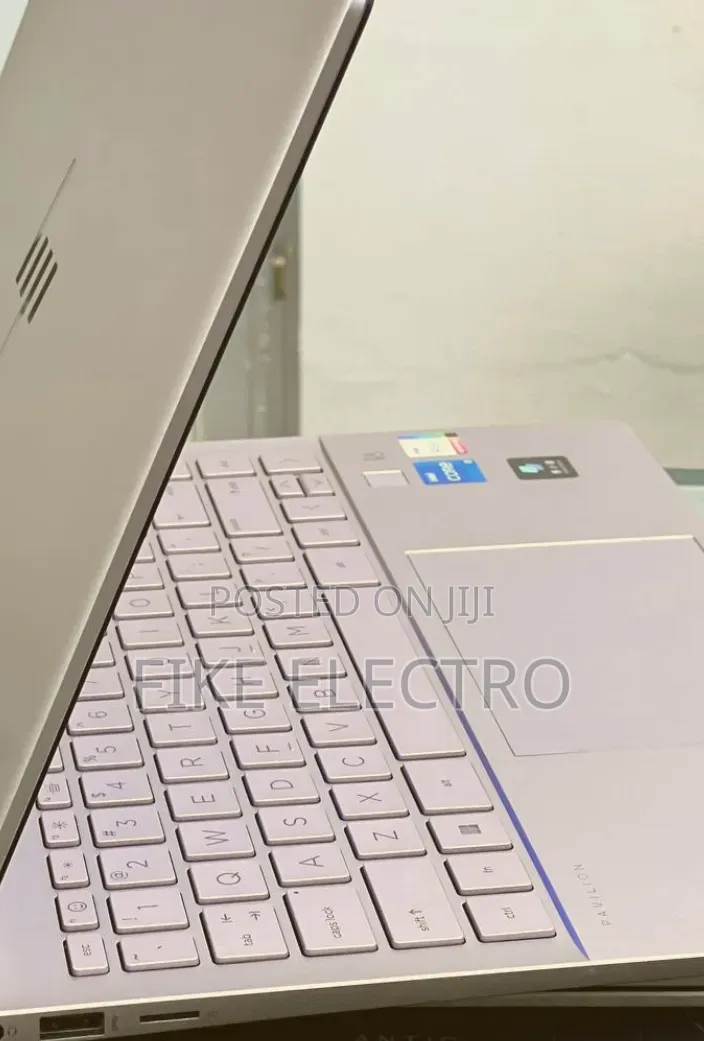 New Laptop HP Pavilion 14 16GB Intel Core i7 SSD 1T