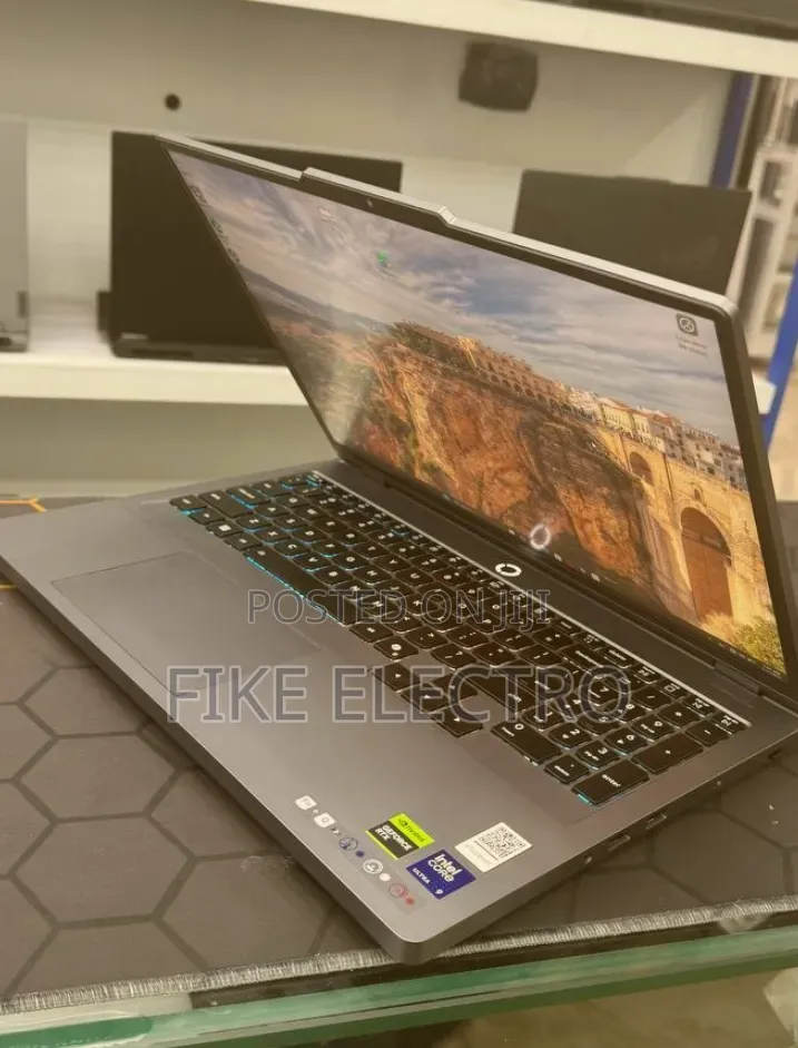 New Laptop Lenovo Legion 5 32GB Intel Core Ultra 9 SSD 1T