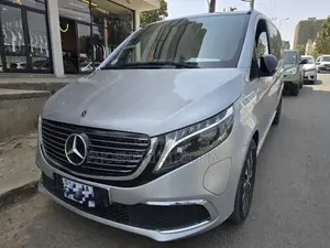 Mercedes-Benz V-Class 2023 Silver