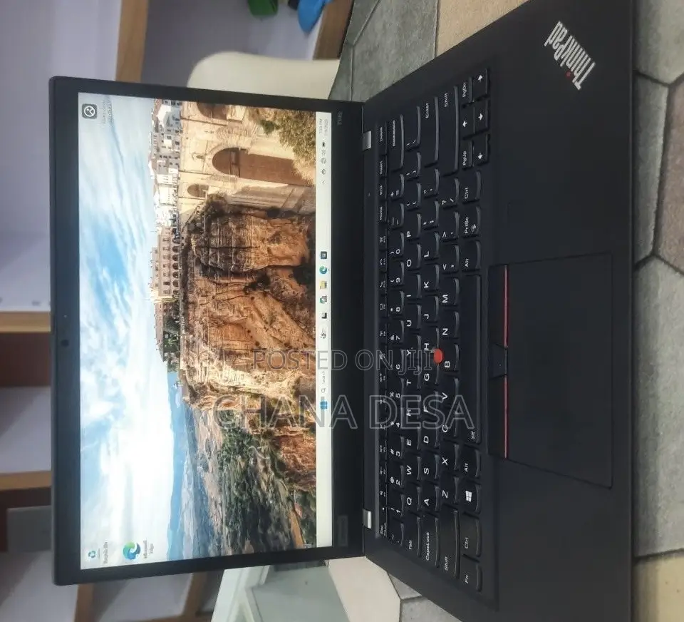 New Laptop Lenovo 16GB AMD Ryzen 5 SSD 512GB
