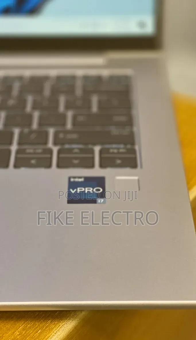 New Laptop HP EliteBook 840 G10 16GB Intel Core i7 SSD 512GB
